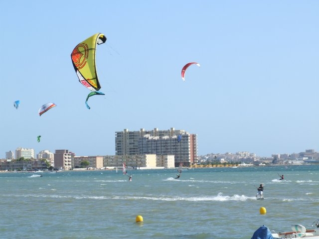  风筝冲浪日 
